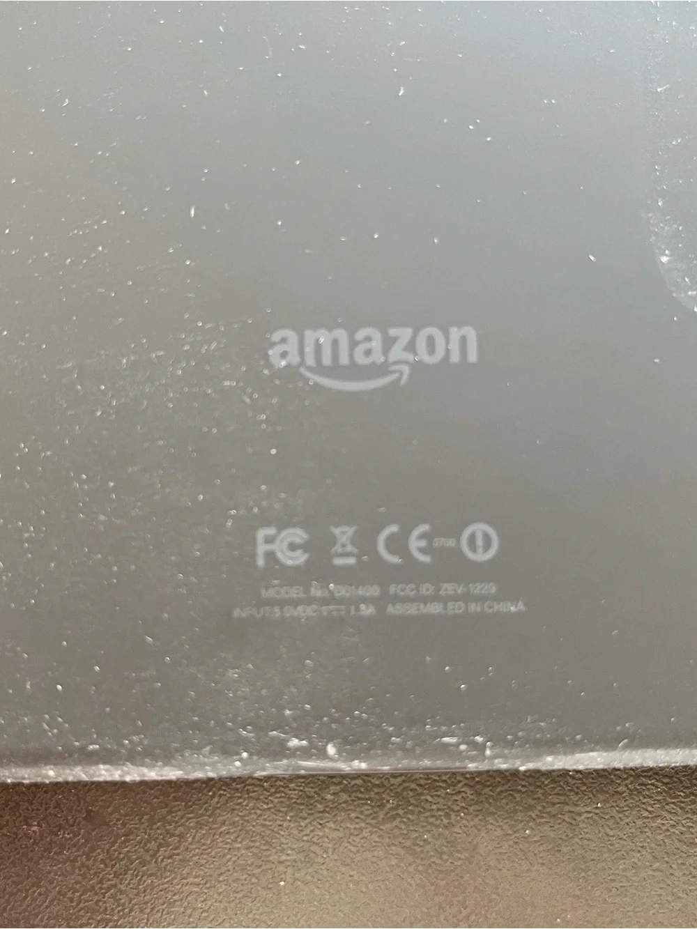 Amazon Kindle Fire - D01400 (1st Gen 8Gb 7in screen) w/ Charger, Pink Case